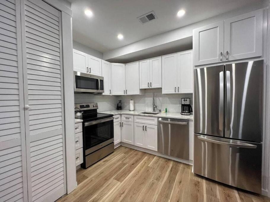 2br Columbia Heights Walk 2 Metro & Shops *