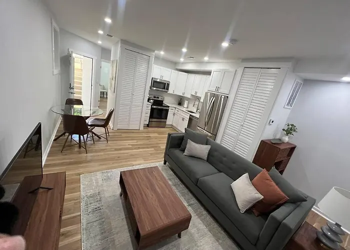 2Br Columbia Heights Apt Walk 2 Metro & Shops